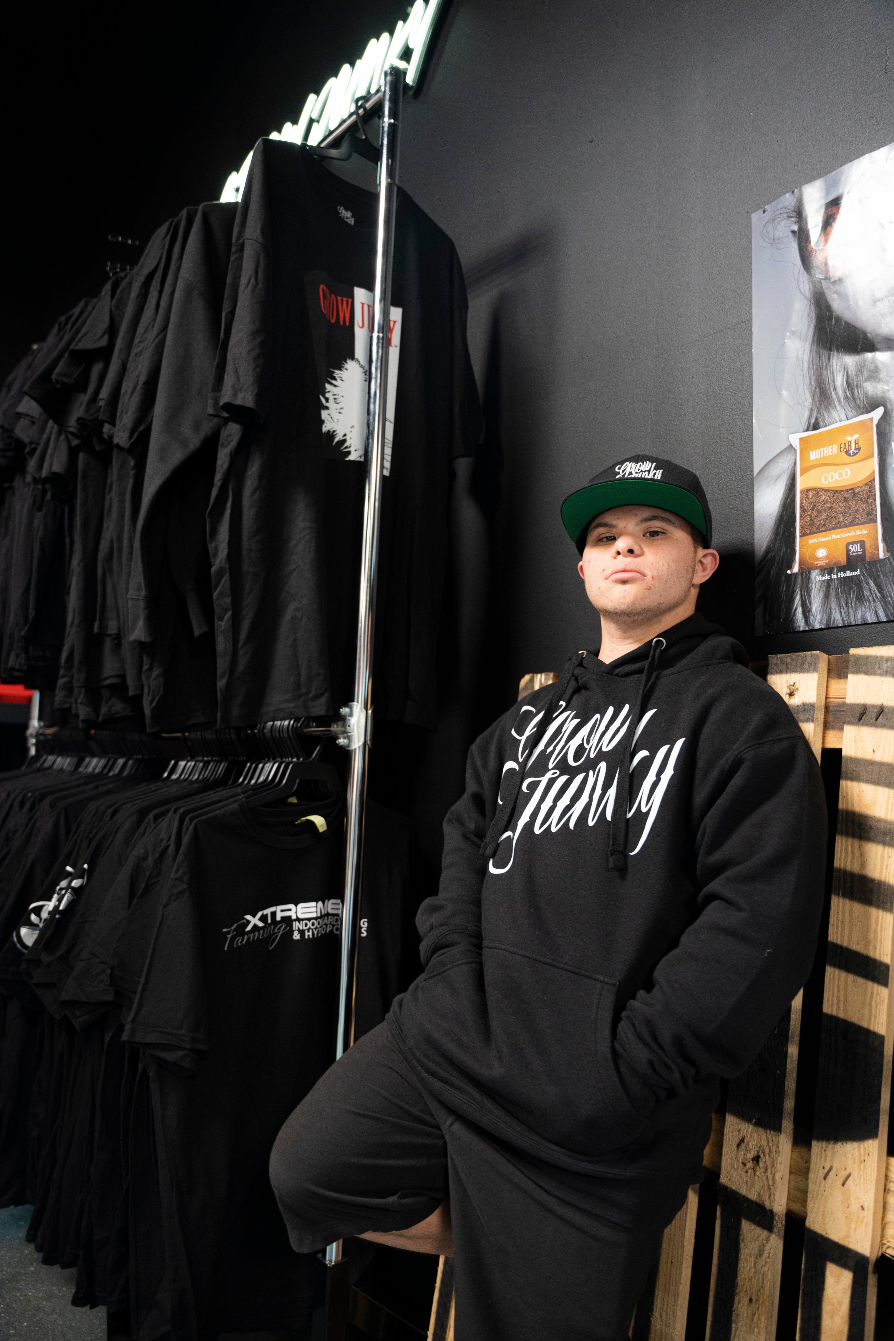 GROW JUNKY HOODIE